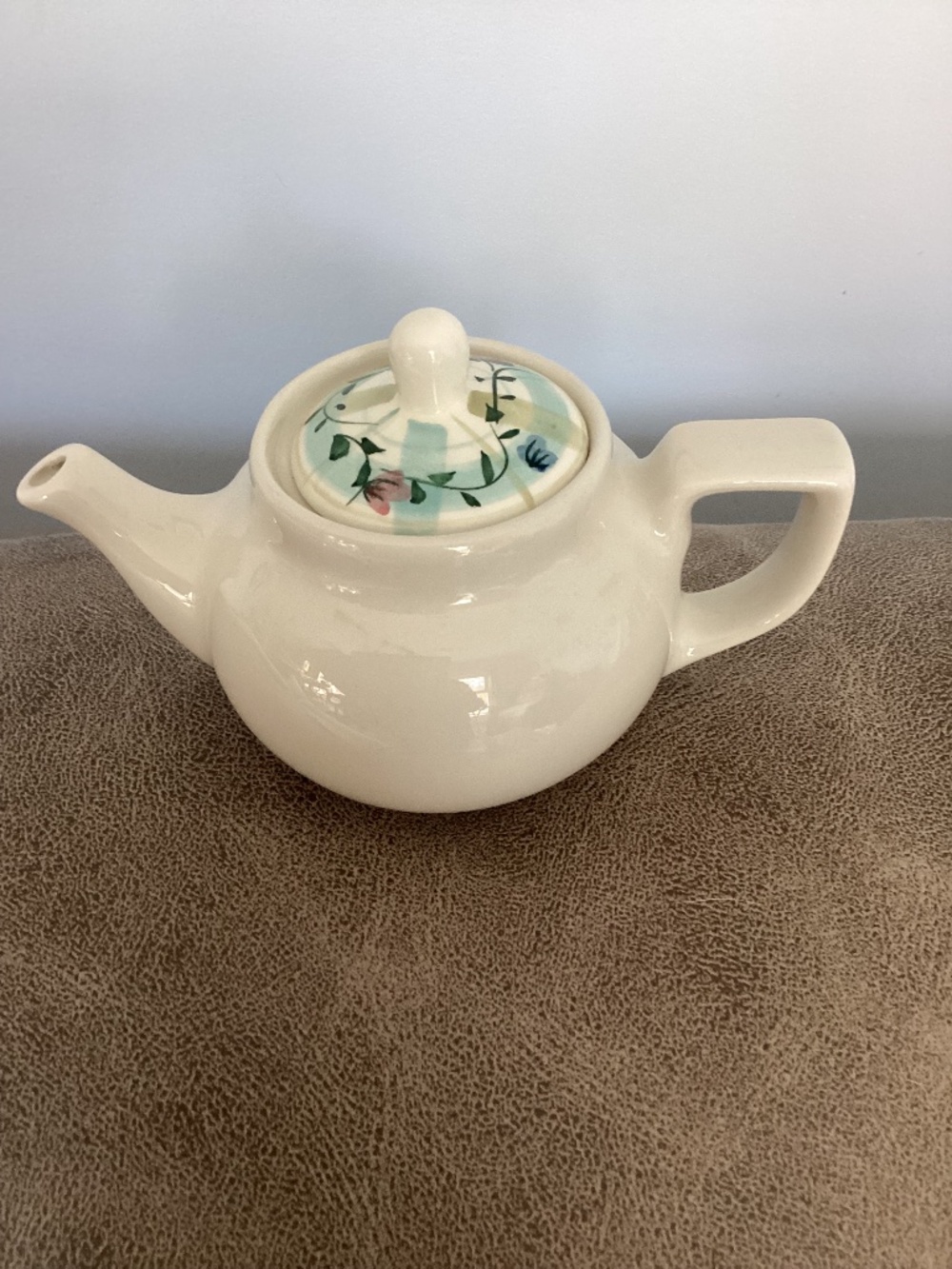 Hall vintage china teapot 12oz floral lid